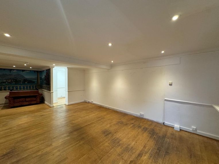 Property 3242 - image 6