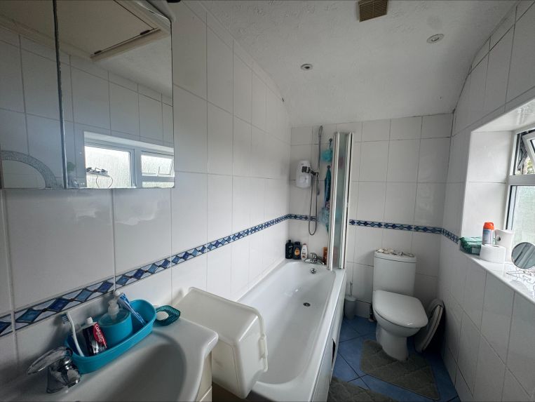 Property 3299 - image 8
