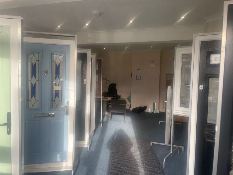 Property 3069 in Shepperton, MiddlesexFranklin Commercial