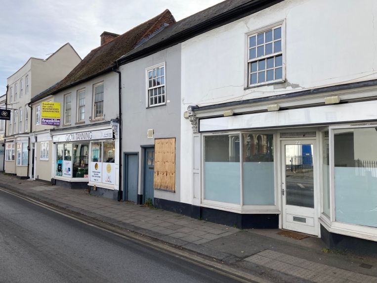 Property 3080 in Chertsey, SurreyFranklin Commercial