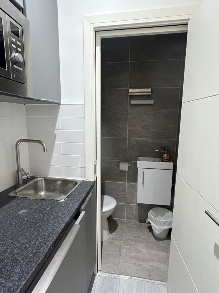 Property 3191 in Woking, SurreyFranklin Commercial