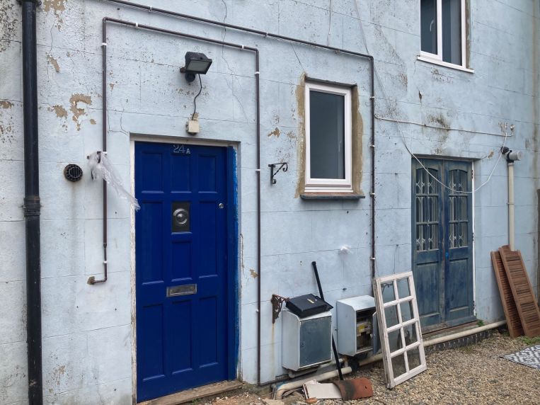 Property 3080 in Chertsey, SurreyFranklin Commercial