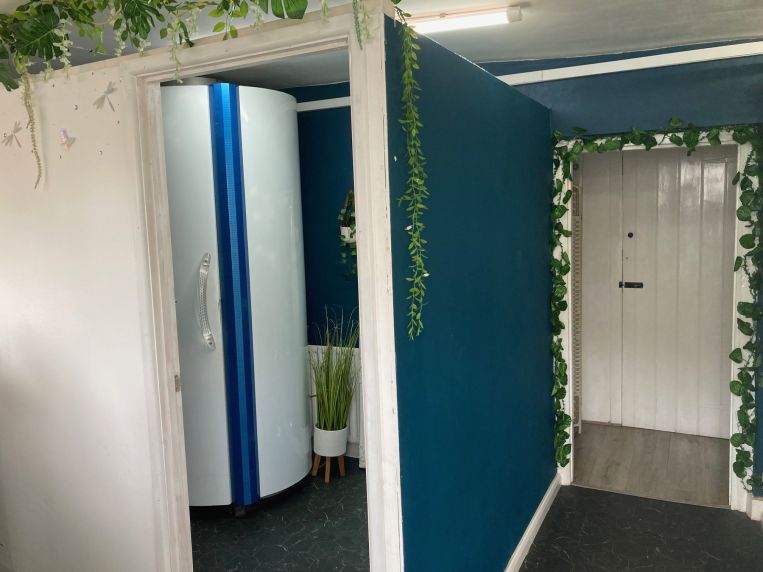 Property 3080 in Chertsey, SurreyFranklin Commercial