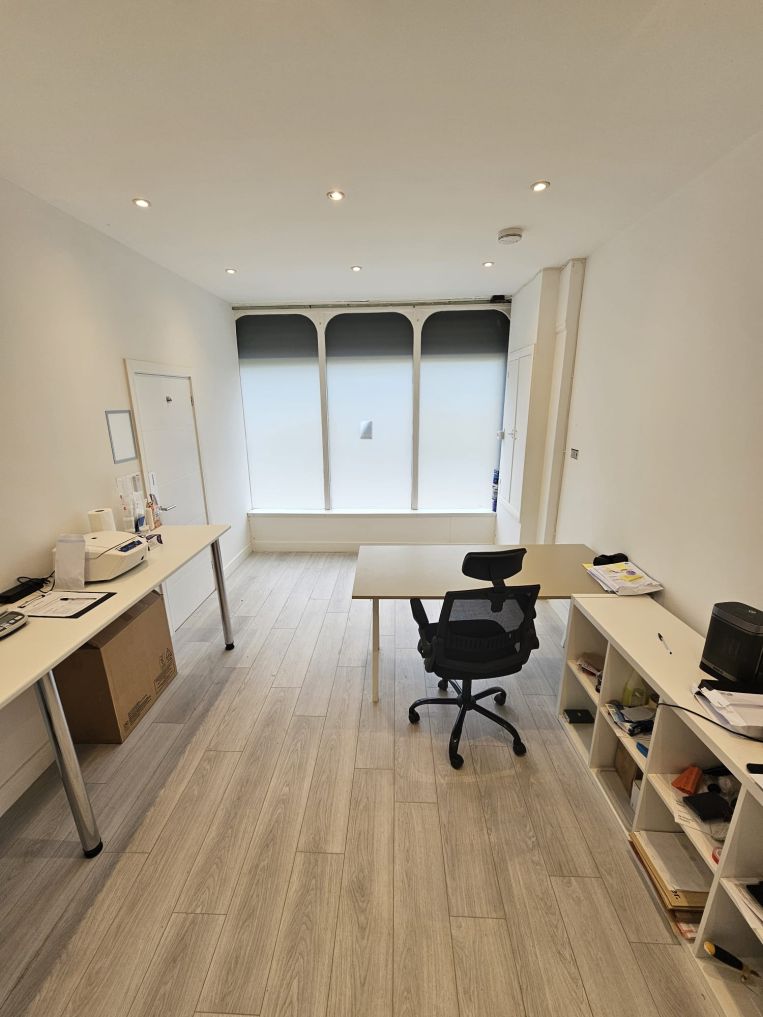 Property 3191 in Woking, SurreyFranklin Commercial