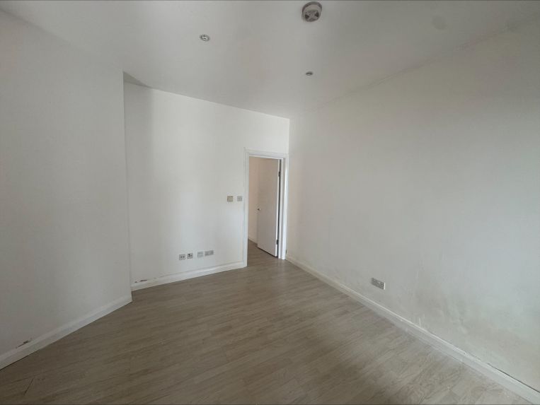 Property 3285 - image 9