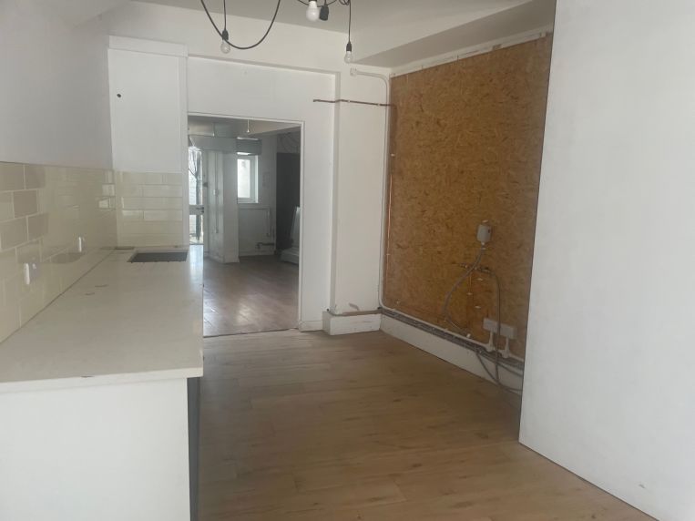 Property 3089 in West Byfleet, SurreyFranklin Commercial