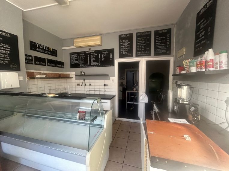 Property 3192 in Chertsey, SurreyFranklin Commercial