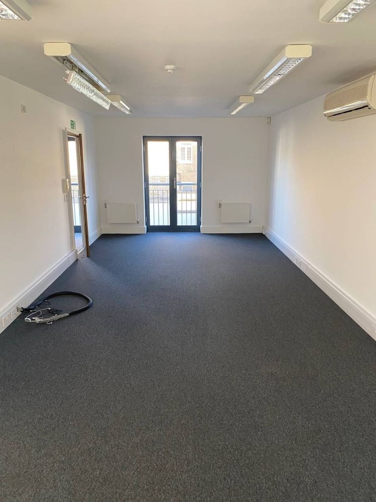 Property 2961 in Surbiton, SurreyFranklin Commercial