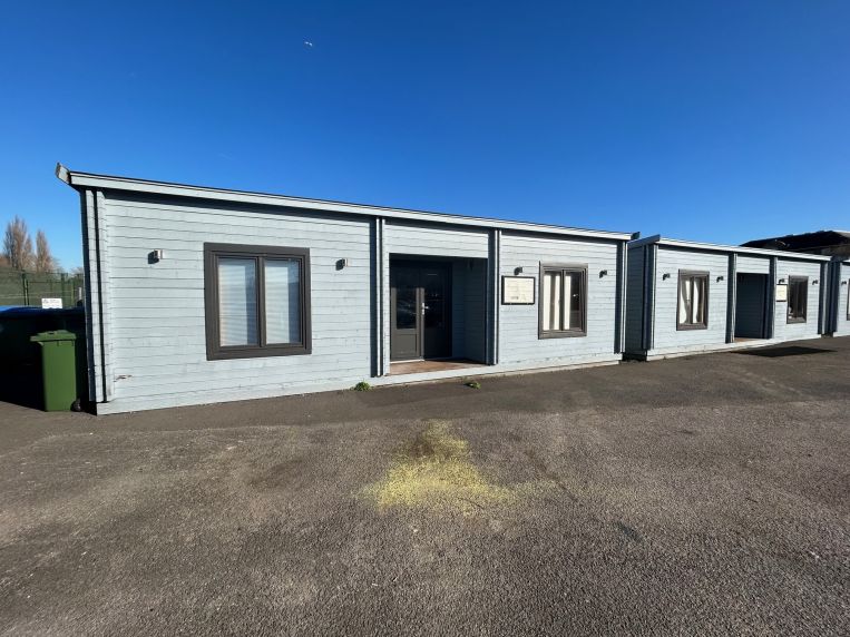 Property 3077 in Thames Ditton, SurreyFranklin Commercial