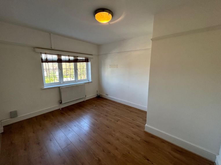 Property 3338 - image 9