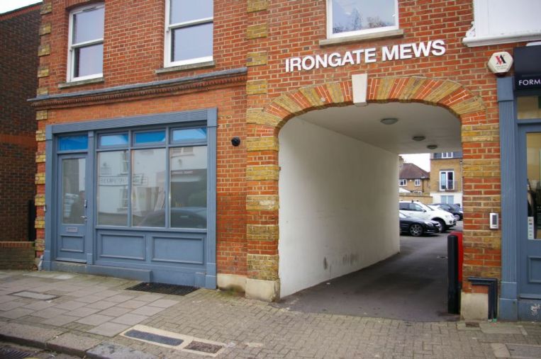 Property 2695 in Surbiton, SurreyFranklin Commercial