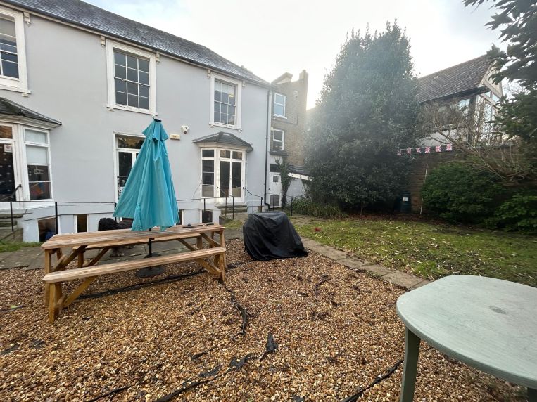 Property 3066 in East Molesey, SurreyFranklin Commercial