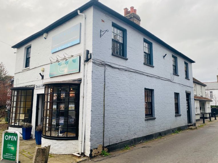 Property 2909 in Thames Ditton, SurreyFranklin Commercial