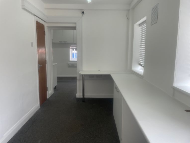 Property 3126 in Addlestone, SurreyFranklin Commercial