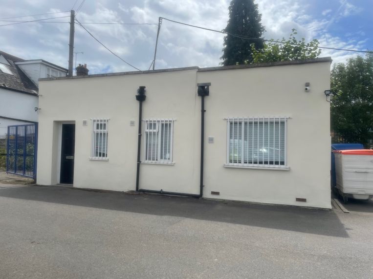 Property 3126 in Addlestone, SurreyFranklin Commercial