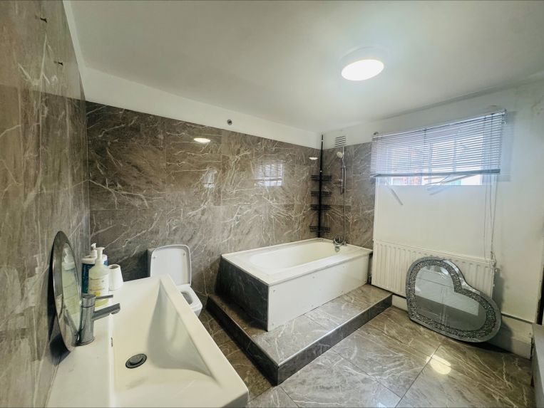 Property 3104 - image 8