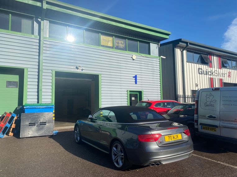 Property 2887 in Wormley, SurreyFranklin Commercial