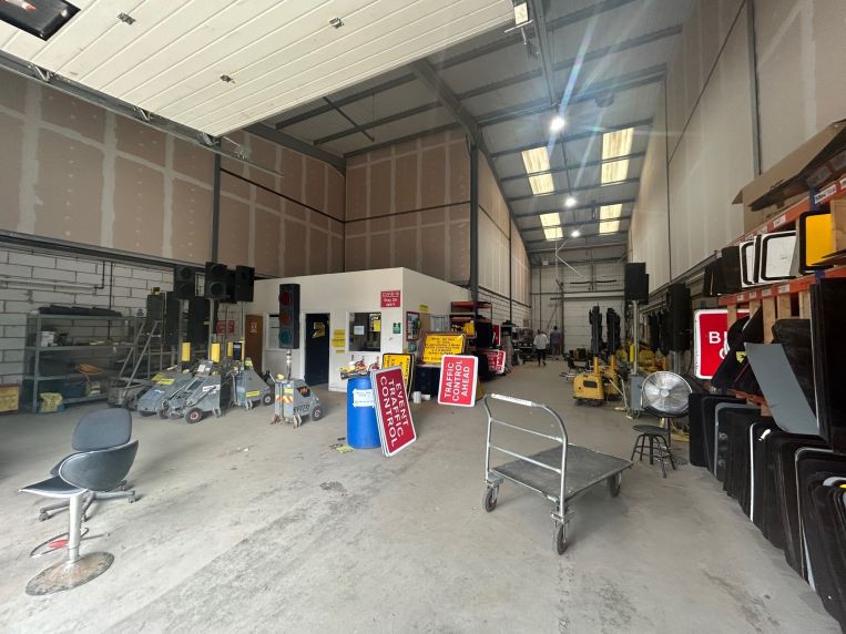 Property 3117 in Godalming, SurreyFranklin Commercial